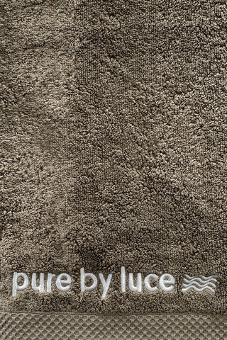 pure by luce sustainable grey Sports towel 50x100cm made from GOTS-cerified organic cotton 